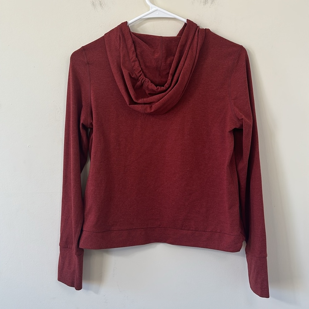 Vuori Halo Essential Hoodie Currant Heather Size XS - Picture 6 of 8